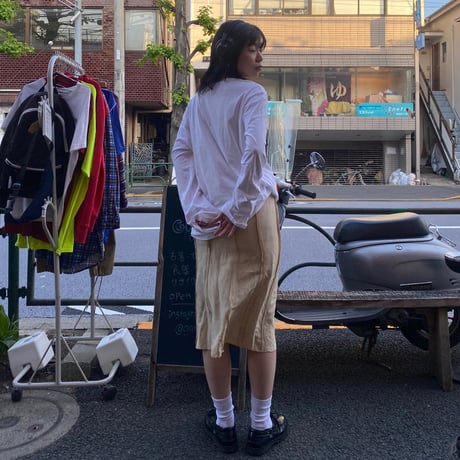 [USED] ベージュのサラサラスカート