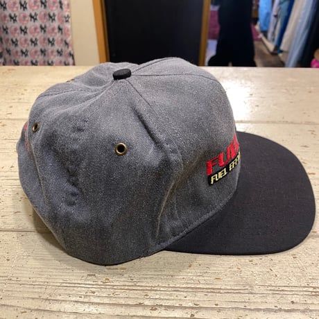[USED] グレーのバイカラーCAP