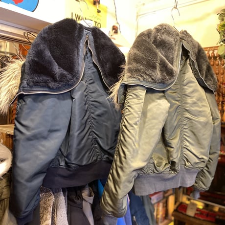 [USED]  OLD N-2B JKT made in USA.  NAVY