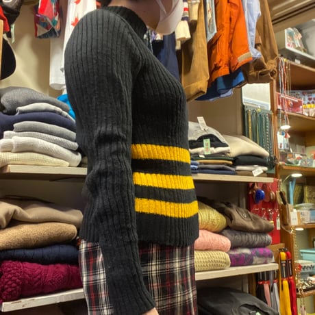 [USED] みつばち🐝リブニット
