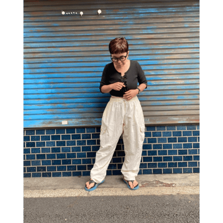 [USED]  WHITE CARGO PANTS