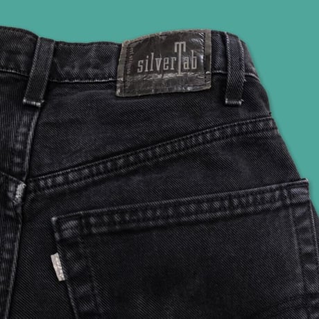 [USED] Levis cut off  SILVER TAB🖤BLACK