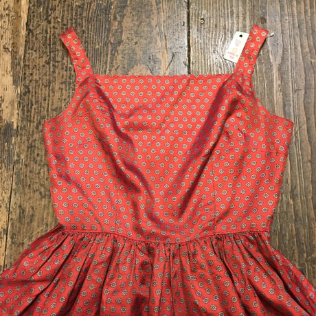[USED] CUTE RED FLOWER OP