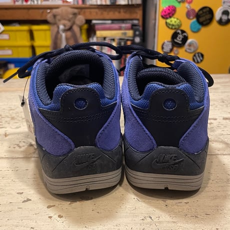 [USED] NIKE SB バータブレイ（25cm）
