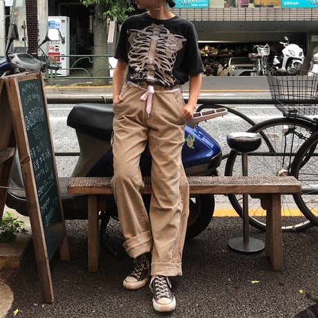 [USED]  skeleton BLK Tee