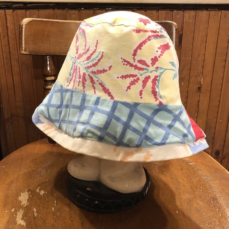 [USED] FLOWER REVERSIBLE HAT♡