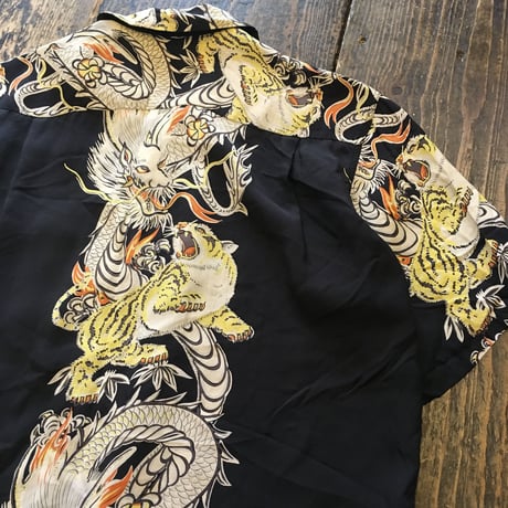 [USED] タイガー&ドラゴン♡シャツ