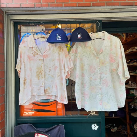 [USED] 淡いお花の LINEN シャツ