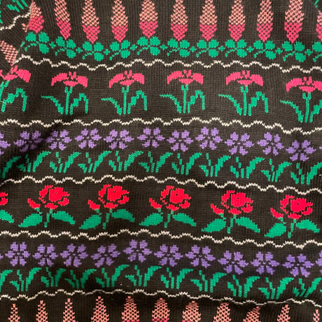 [USED] 総柄 お花🌹ニット