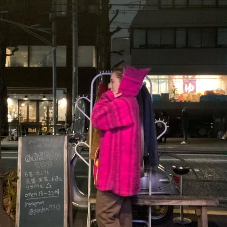 [USED] MEXICAN PARKA 💖NEON PINK/BLACK
