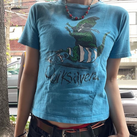 [USED] Quick silver ピチ ダイナソー Tee kids size🦖🩵