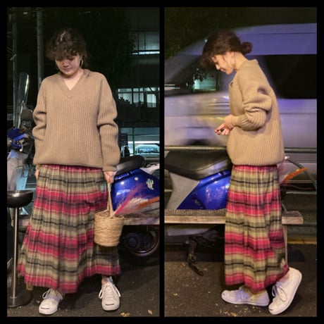 [USED] ベージュの ざっくりVネックニット