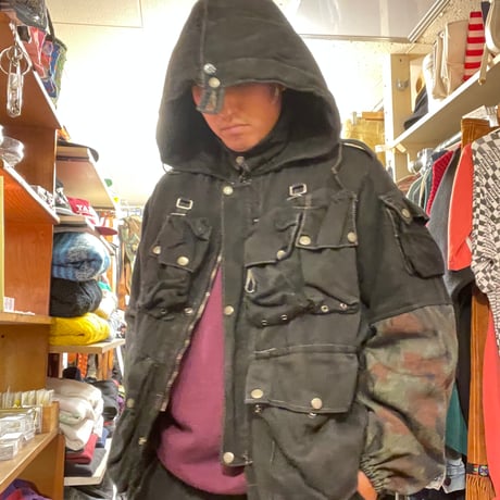 [USED] vintage Switzerland マウンテン CAMO JKT /BLACK染め