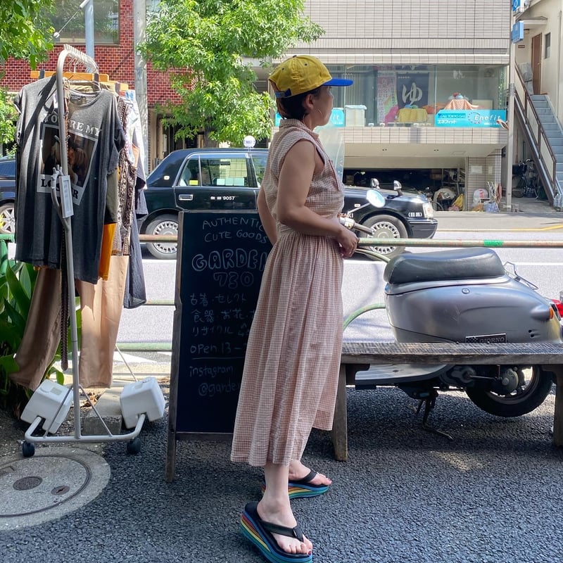 vintage 70s 古着　ストロベリー　苺　ギンガムチェック　ワンピース 70s vintage ギンガムチェック 赤 ギャザー ヴィンテージ ワンピース