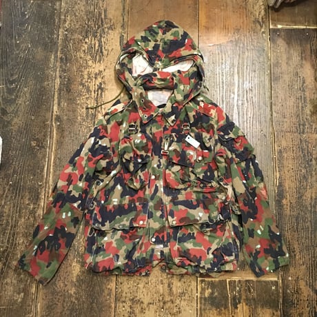 [USED] vintage Switzerland マウンテン CAMO JKT