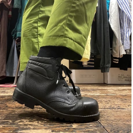 [USED] BLACK ミドルカットブーツ（26cmほど）