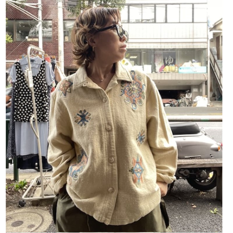 JUDY 刺繍入りカジュアルジャケット（ベージュ） JUDY 刺繍入り