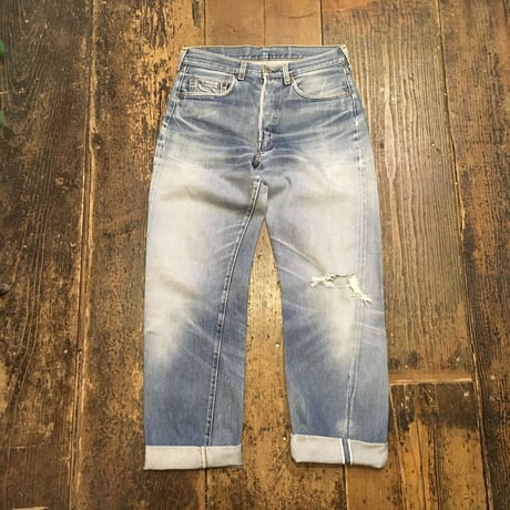[USED] VINTAGE Levi's 501 W32 赤耳 ダメージデニム