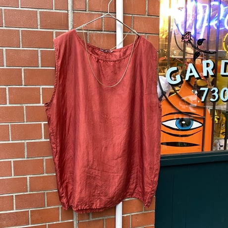 [USED] 100％ SILK ノースリーブTOPS！