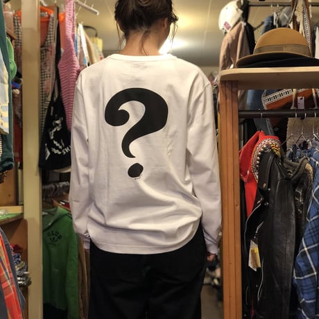 [Naughty] 7.1oz CARRY A QUESTION  WHT L/S Tee