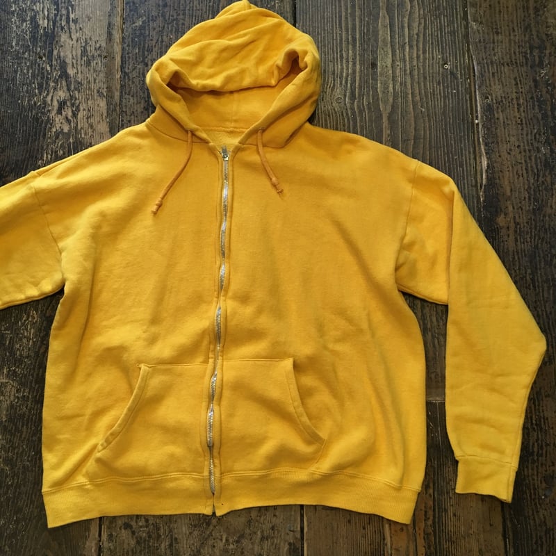 ロゼミューズ ジップパーカー イエロー quilting zip hoodie – BUNNY APARTMENT