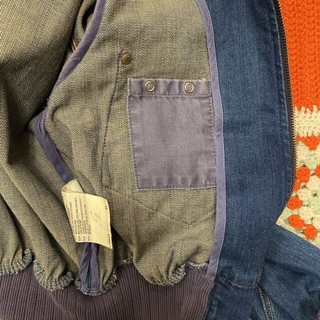 [USED] Levi's RED  DENIM JACKET
