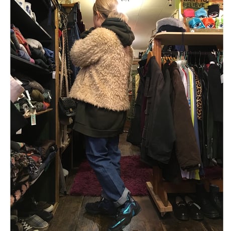 [USED] ヒツジのようなモコモコFake Fur JKT
