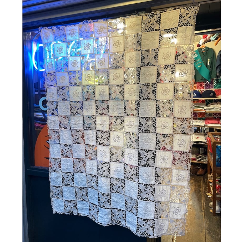 6889ed55df6a592436f70e76