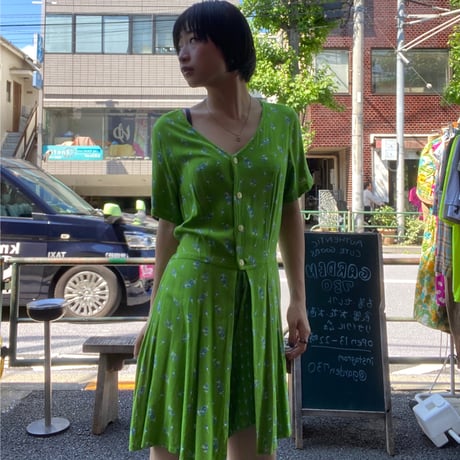 [USED]グリーン小花柄ロンパース