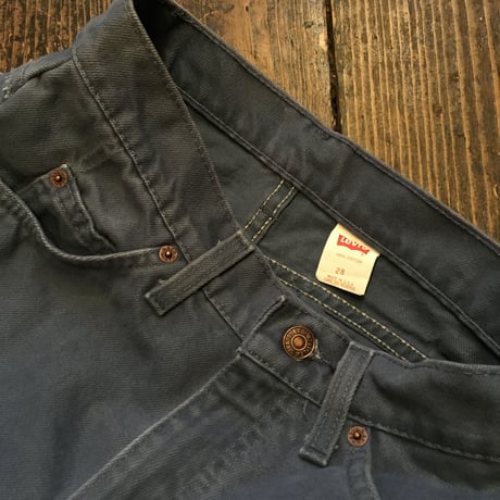 [USED] Levis 550 CUTOFF SHORTS