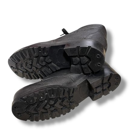 [USED] BLACK ミドルカットブーツ（26cmほど）