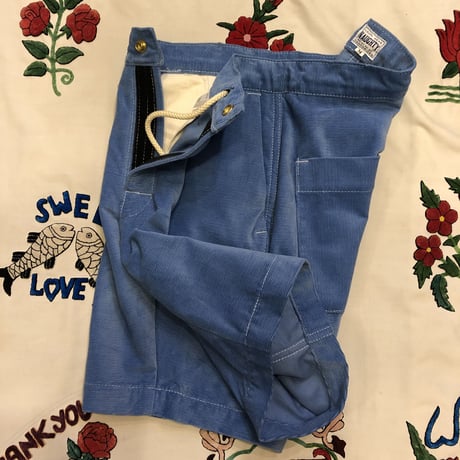 [NAUGHTY] SIDEWALK SHORTS