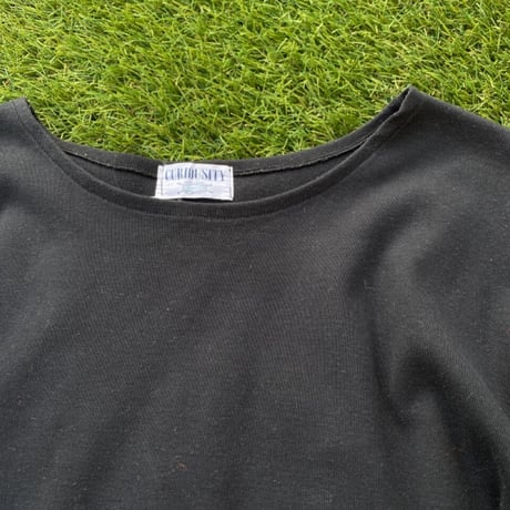[USED] 形がオシャレ！BLACK無地ロンTee
