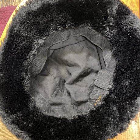[USED] BLACK FAKE FUR HAT♡