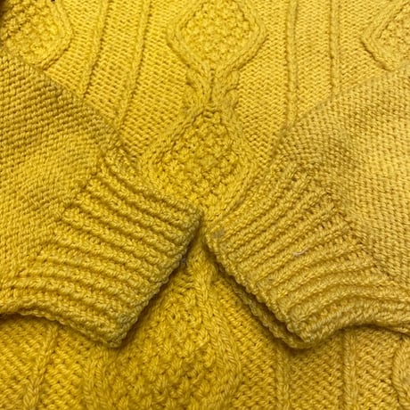 [USED] YELLOW CUTE ケーブルニット