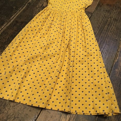 [USED] MADE IN FRANCE🇫🇷小花柄ワンピース
