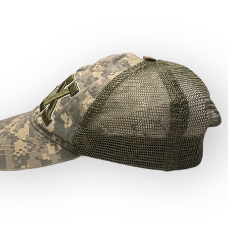 [USED] デジタルCAMOのメッシュCAP