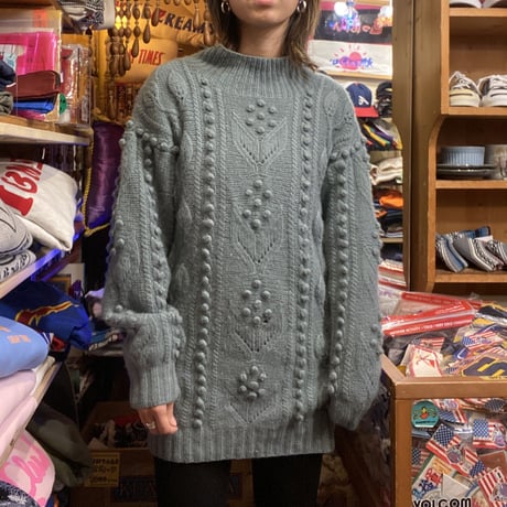 [USED] くすみブルーのポンポンニット