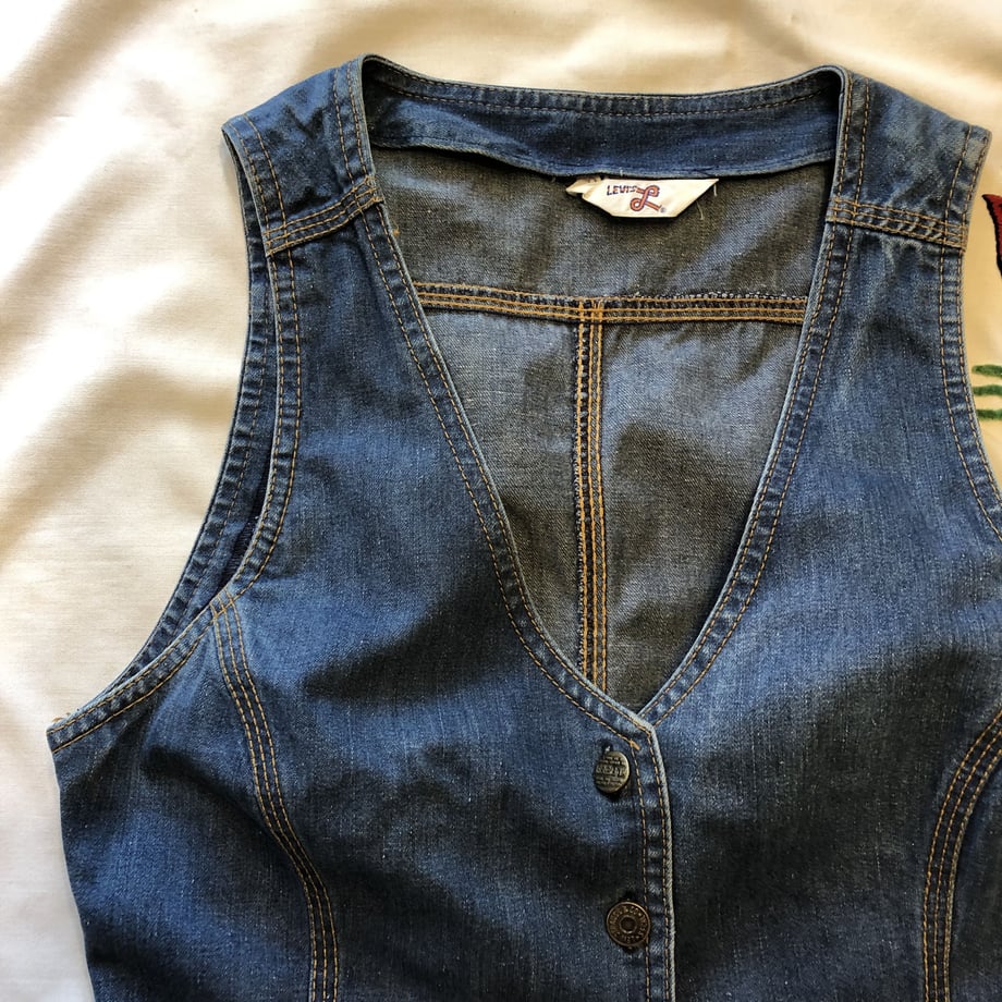 5cf6051c0376c6051afc52b7