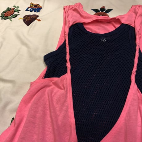 [USED]パックリせなか♡ neon pink タンクトップ