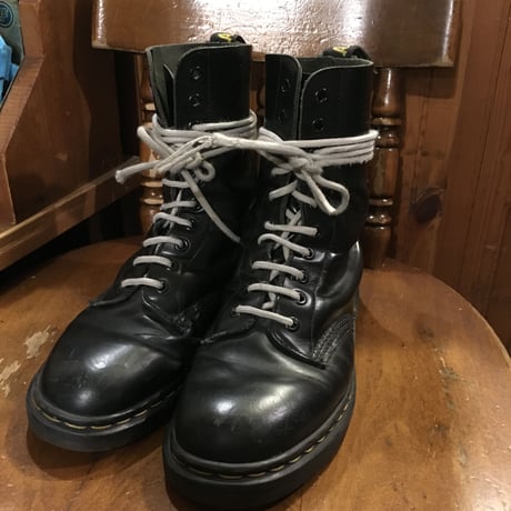 [USED] Dr.martens made in ENGLAND. 10HOLE BLACK