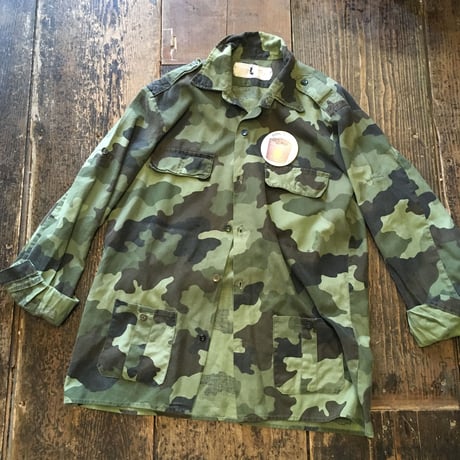 [GARDE-Nworks] セルビア リメイク CAMO  JKT