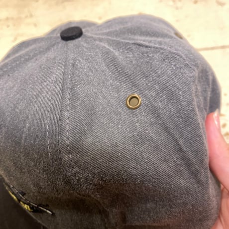 [USED] グレーのバイカラーCAP
