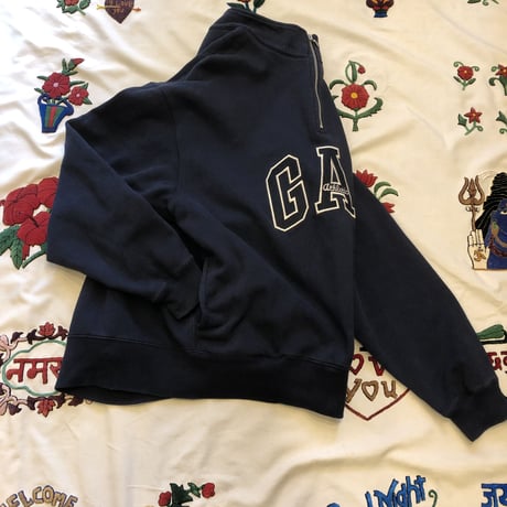 [USED] GAP ハイネックプルオーバー SWEAT