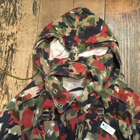 [USED] vintage Switzerland マウンテン CAMO JKT