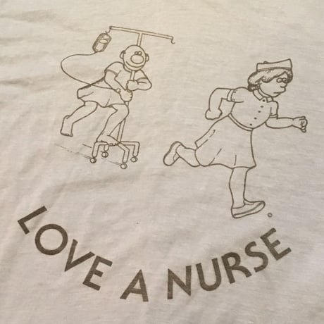 [USED] "LOVE A NURSE"  TEE