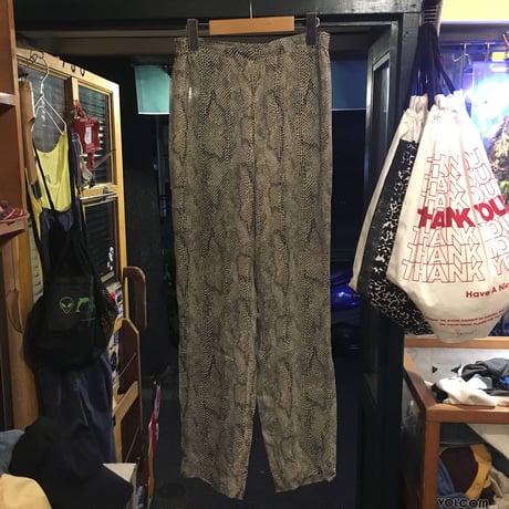 [USED]  ヘビ柄のイージーパンツ