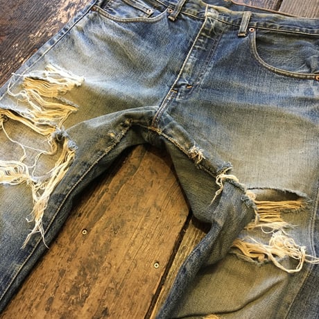 [USED] Levis 502 'BIG E'レプリカ ダメージデニム
