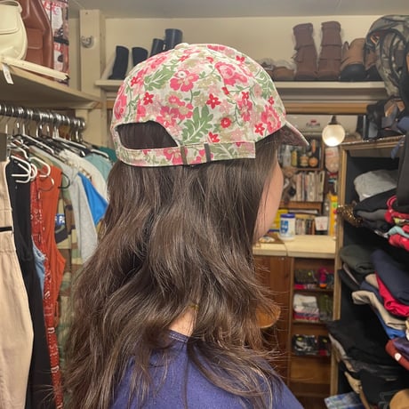 [USED] BENETTON 花柄CAP