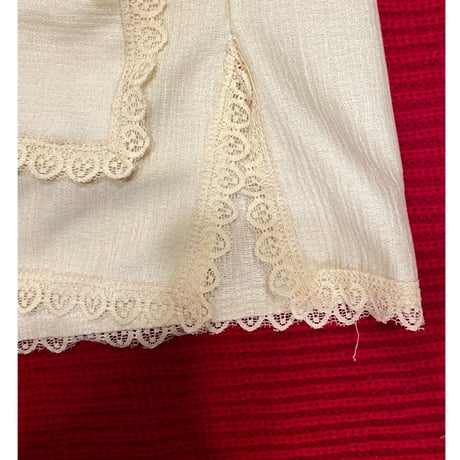 [USED] 刺繍ブラウス